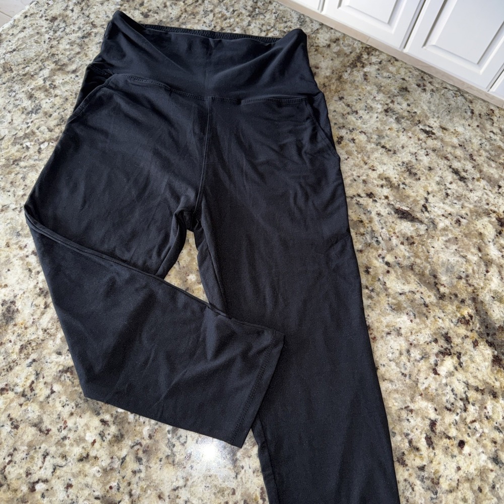 Active Youth Size S/M Athletic GUC Capris Legging‎ Black  2153